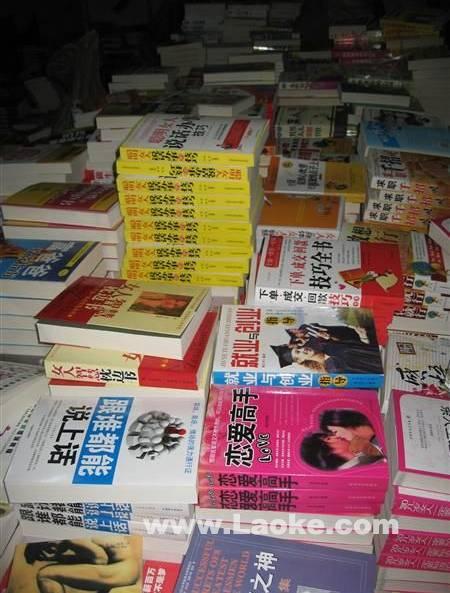 莘莊廢紙回收，張江書本回收，上海閔行回收書籍價格